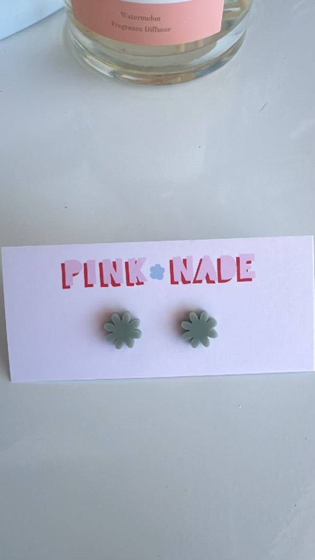 'Daisy' Mini Studs - Sage - Sare StorePink NadeEarrings