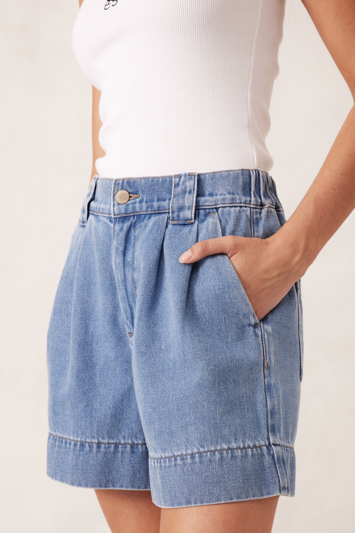 Pleat Front Shorts - Mid Blue Wash - Sare StoreCeres LifeShorts