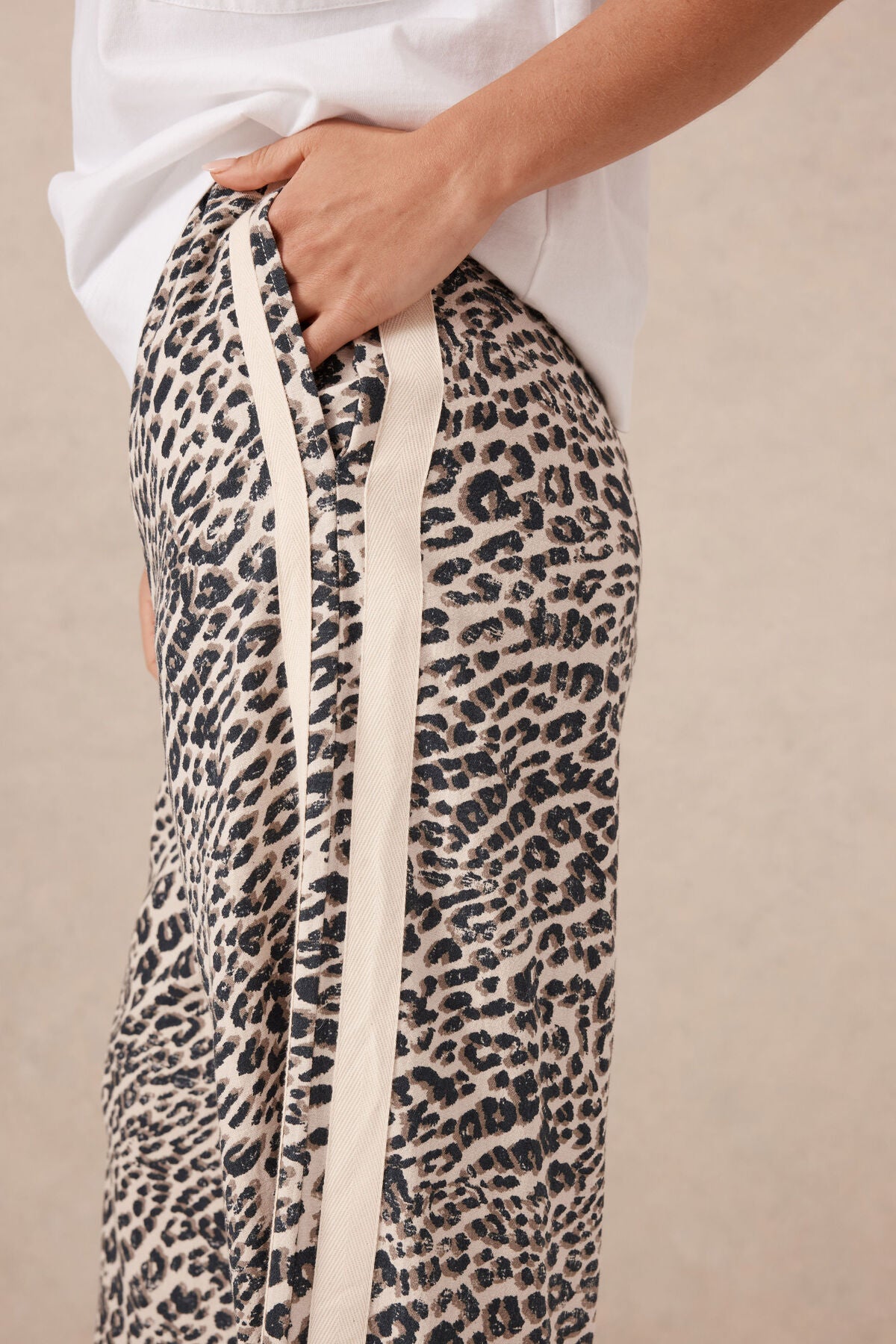 Relaxed Drawstring Pant - Leopard Linen - Sare StoreCeres Lifelinen pants